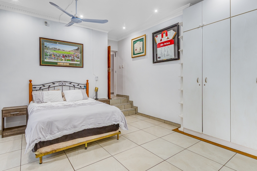 5 Bedroom Property for Sale in Lonehill Gauteng