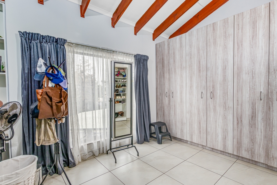 5 Bedroom Property for Sale in Lonehill Gauteng