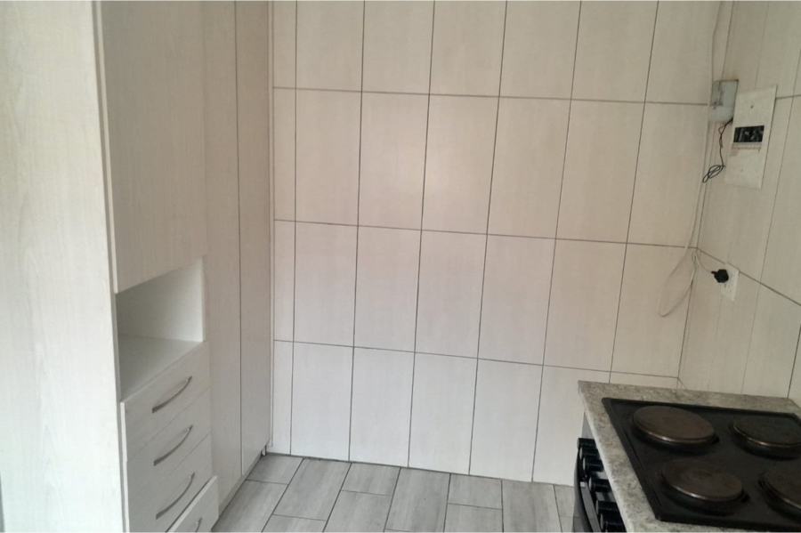 2 Bedroom Property for Sale in Kew Gauteng