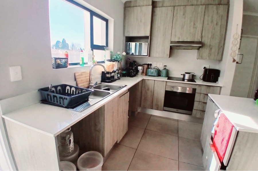 2 Bedroom Property for Sale in Morningside Gauteng