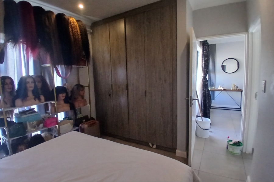2 Bedroom Property for Sale in Morningside Gauteng