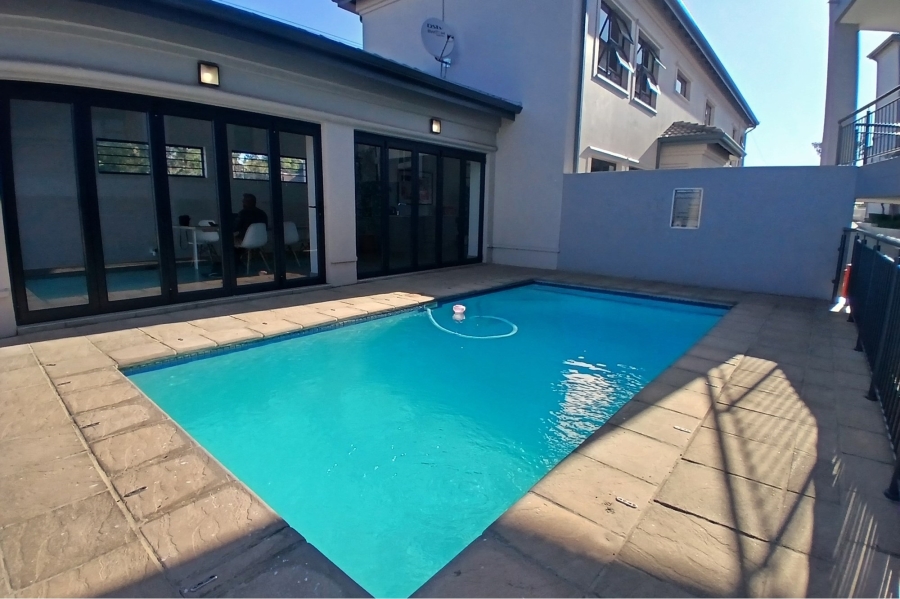 2 Bedroom Property for Sale in Morningside Gauteng