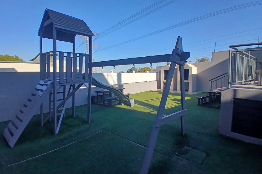2 Bedroom Property for Sale in Morningside Gauteng