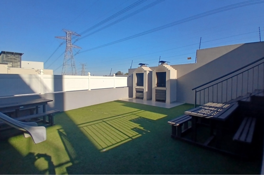 2 Bedroom Property for Sale in Morningside Gauteng