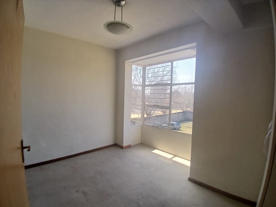To Let 3 Bedroom Property for Rent in Lambton Gauteng