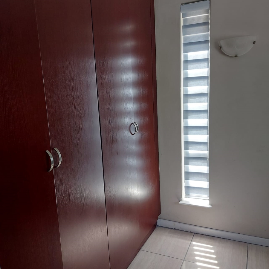 2 Bedroom Property for Sale in Eveleigh Gauteng