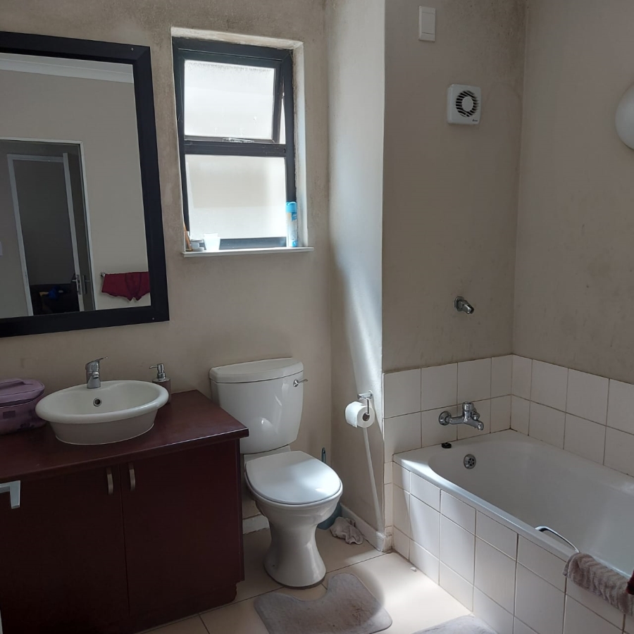 2 Bedroom Property for Sale in Eveleigh Gauteng