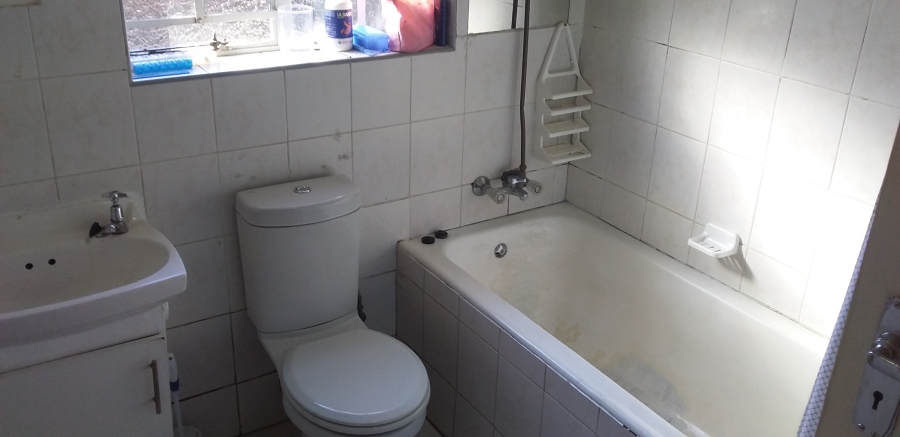 To Let 3 Bedroom Property for Rent in Airfield Gauteng