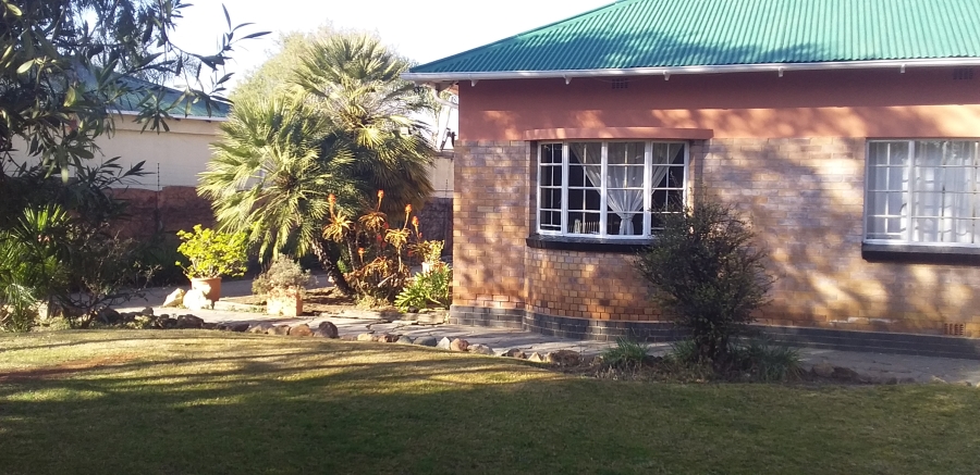 To Let 3 Bedroom Property for Rent in Airfield Gauteng