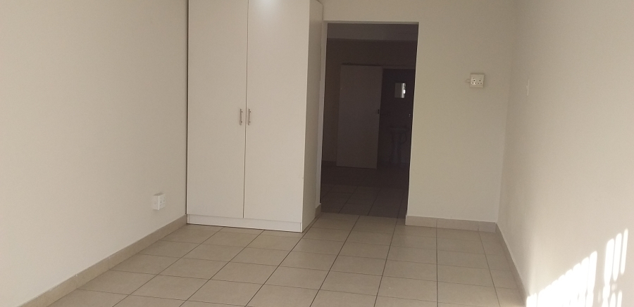 To Let 3 Bedroom Property for Rent in Airfield Gauteng