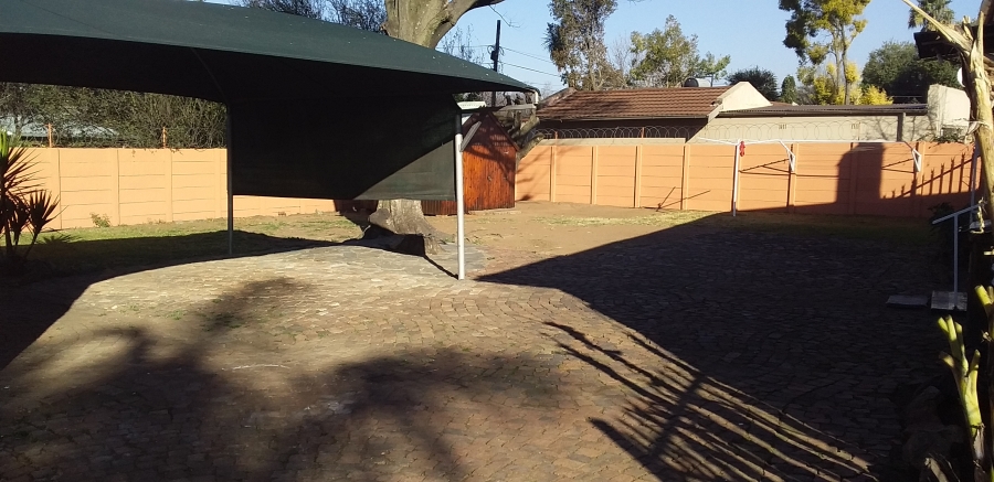 To Let 3 Bedroom Property for Rent in Airfield Gauteng