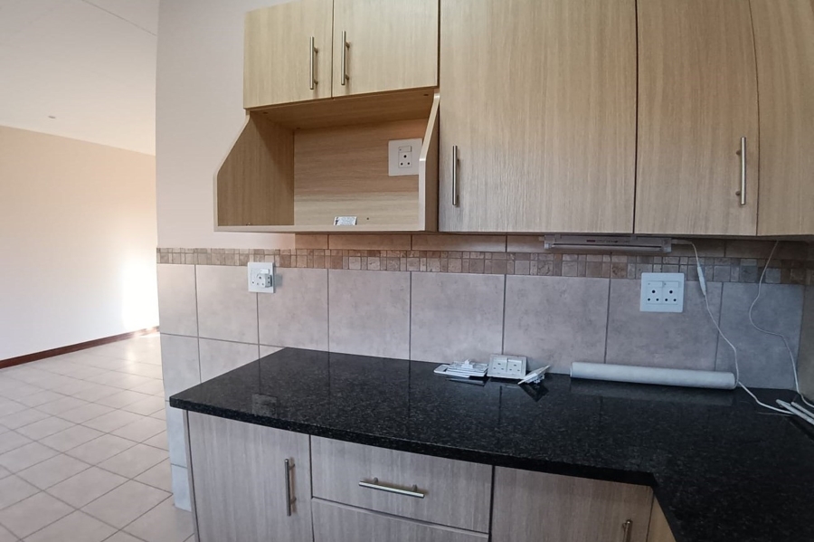 2 Bedroom Property for Sale in Olivedale Gauteng