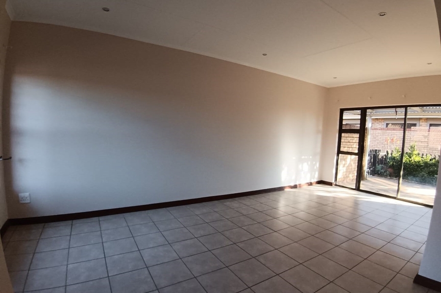 2 Bedroom Property for Sale in Olivedale Gauteng