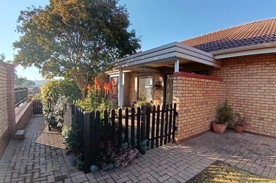 2 Bedroom Property for Sale in Olivedale Gauteng