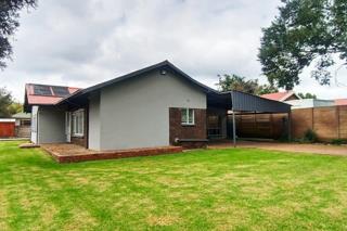 5 Bedroom Property for Sale in Brenthurst Gauteng