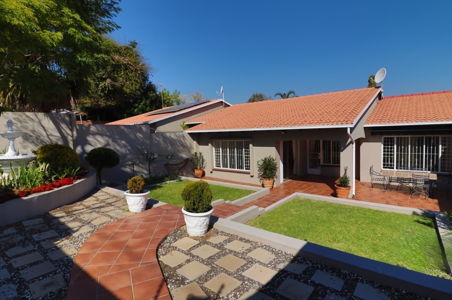 3 Bedroom Property for Sale in Bryanston Gauteng