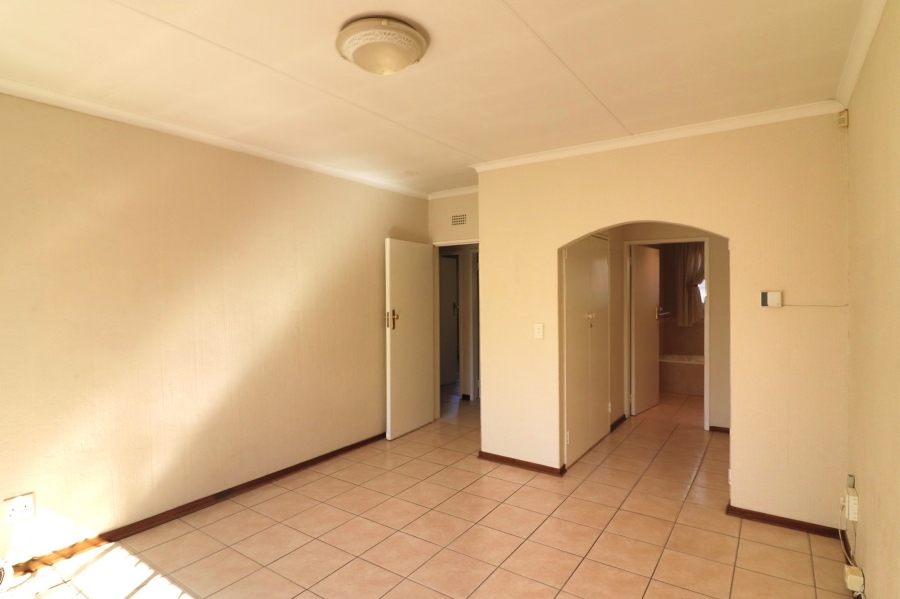 3 Bedroom Property for Sale in Bryanston Gauteng