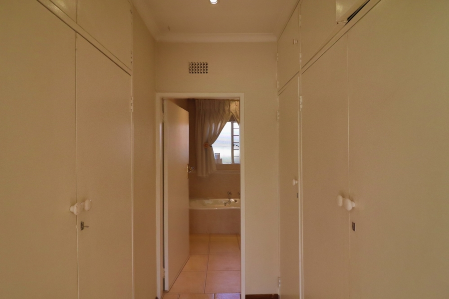 3 Bedroom Property for Sale in Bryanston Gauteng