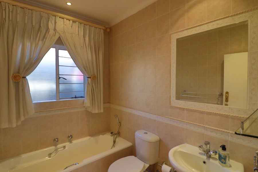 3 Bedroom Property for Sale in Bryanston Gauteng