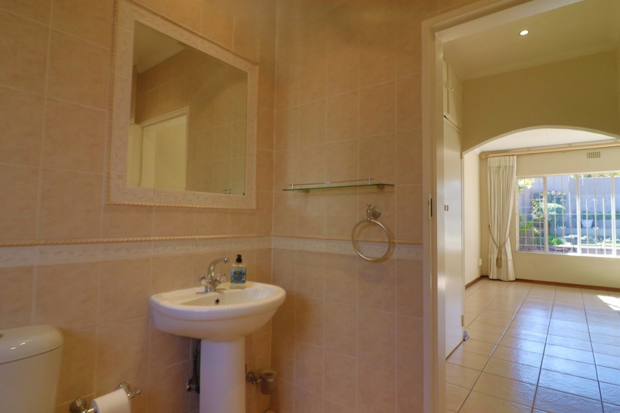 3 Bedroom Property for Sale in Bryanston Gauteng
