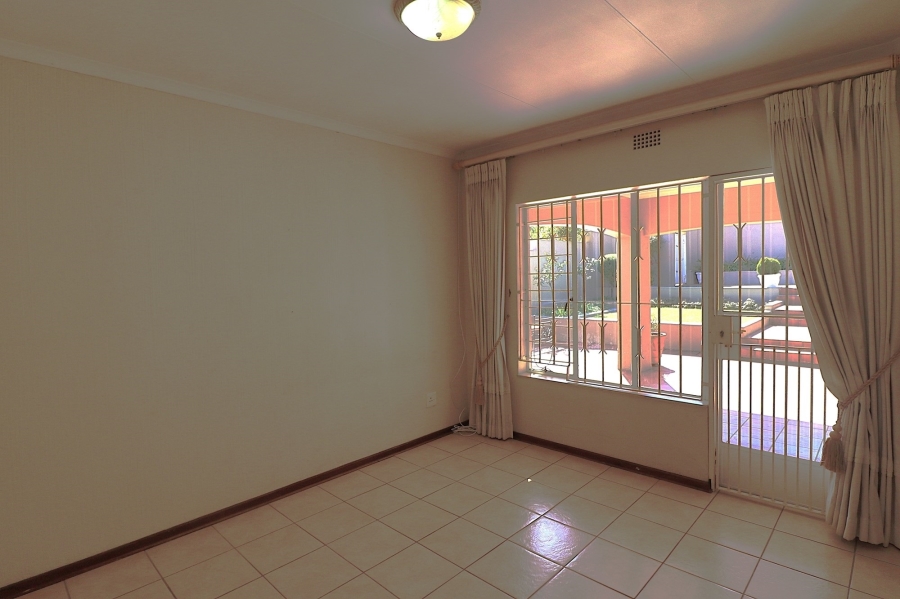 3 Bedroom Property for Sale in Bryanston Gauteng