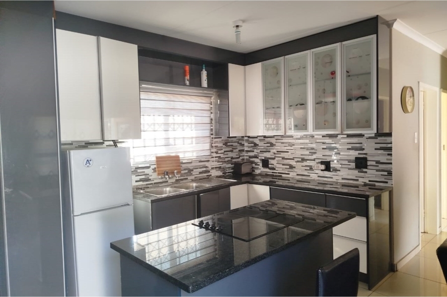 2 Bedroom Property for Sale in Glen Harvie Gauteng