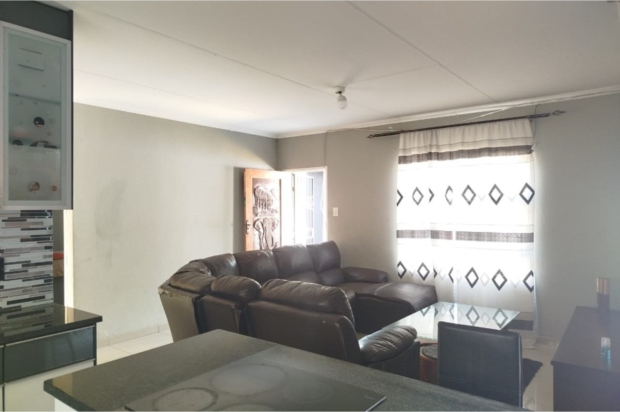 2 Bedroom Property for Sale in Glen Harvie Gauteng