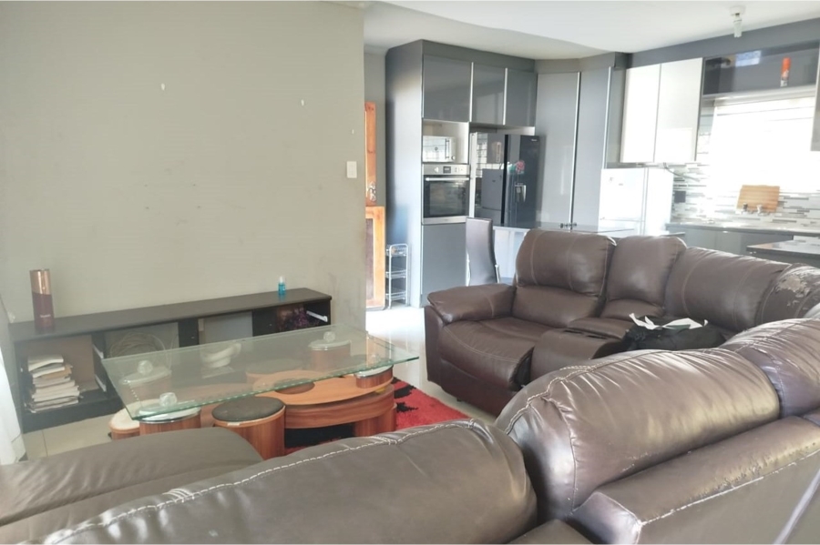 2 Bedroom Property for Sale in Glen Harvie Gauteng