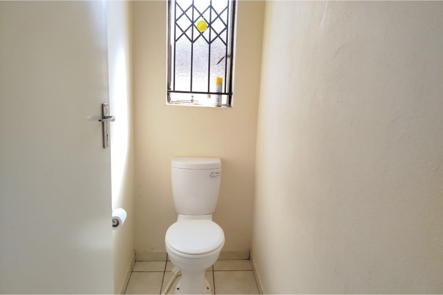 2 Bedroom Property for Sale in Glen Harvie Gauteng