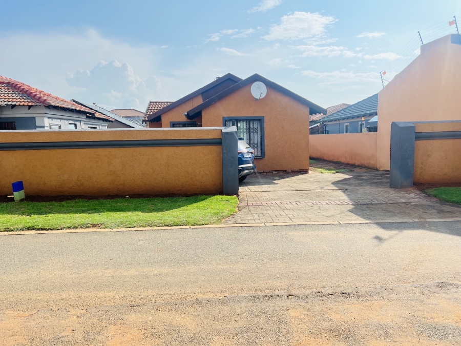 3 Bedroom Property for Sale in Dawn Park Gauteng