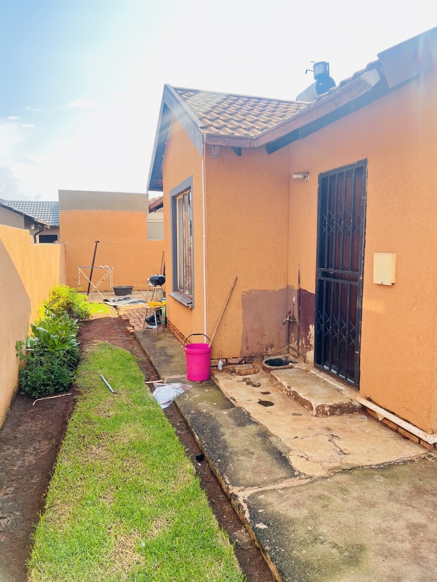 3 Bedroom Property for Sale in Dawn Park Gauteng