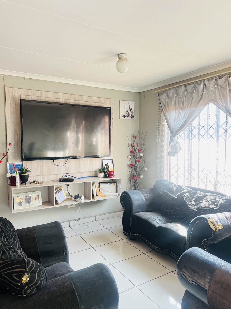 3 Bedroom Property for Sale in Dawn Park Gauteng