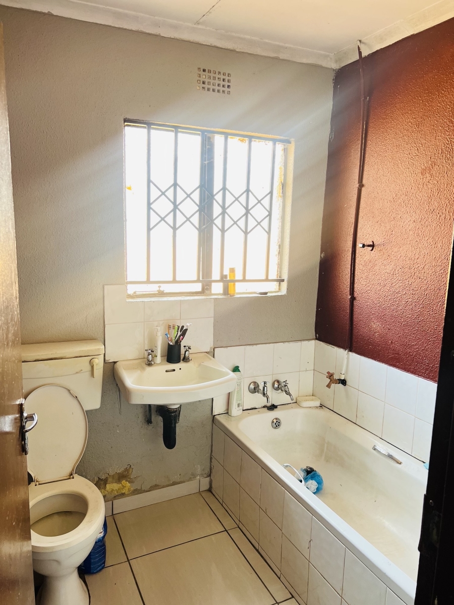 3 Bedroom Property for Sale in Dawn Park Gauteng