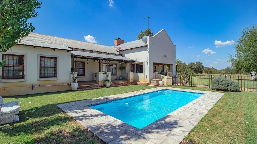 5 Bedroom Property for Sale in Wonderboom AH Gauteng