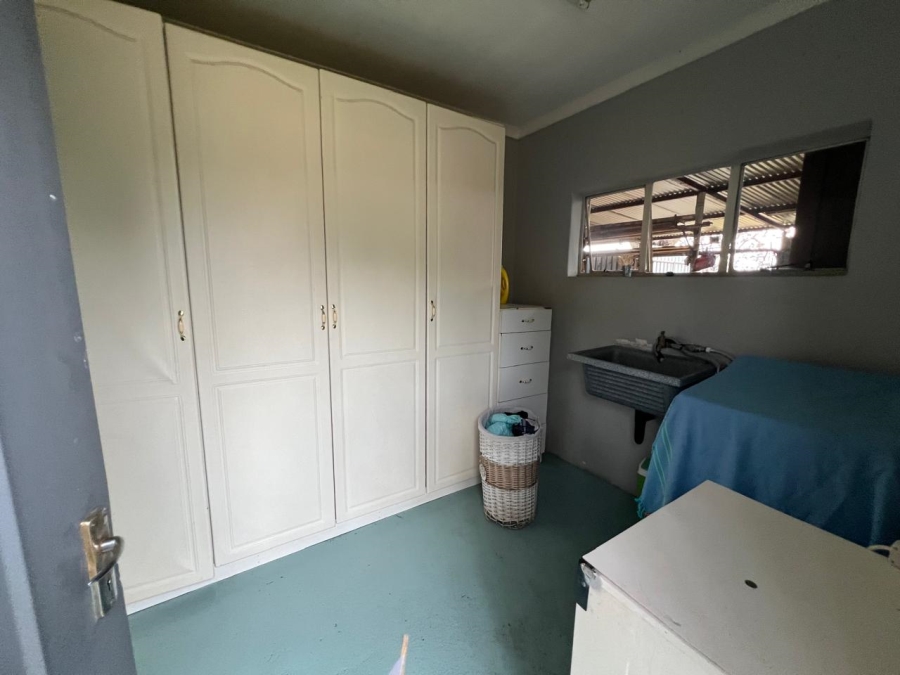 4 Bedroom Property for Sale in Unitas Park Gauteng