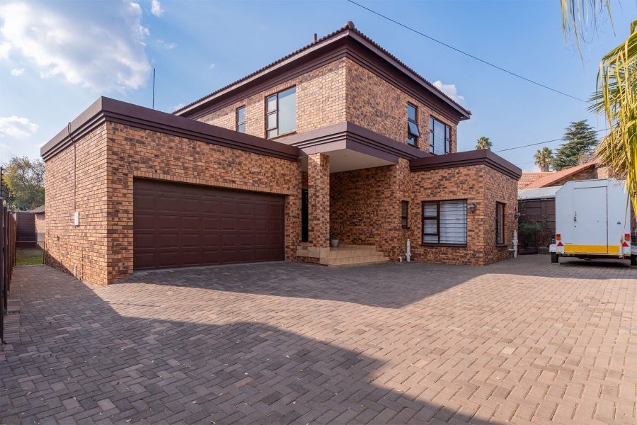 4 Bedroom Property for Sale in Croydon Gauteng