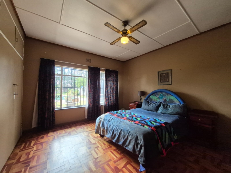 4 Bedroom Property for Sale in Meyerton Central Gauteng
