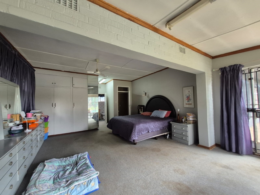 4 Bedroom Property for Sale in Meyerton Central Gauteng