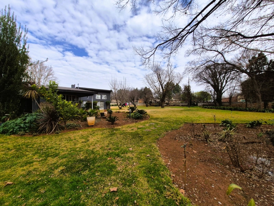 4 Bedroom Property for Sale in Meyerton Central Gauteng