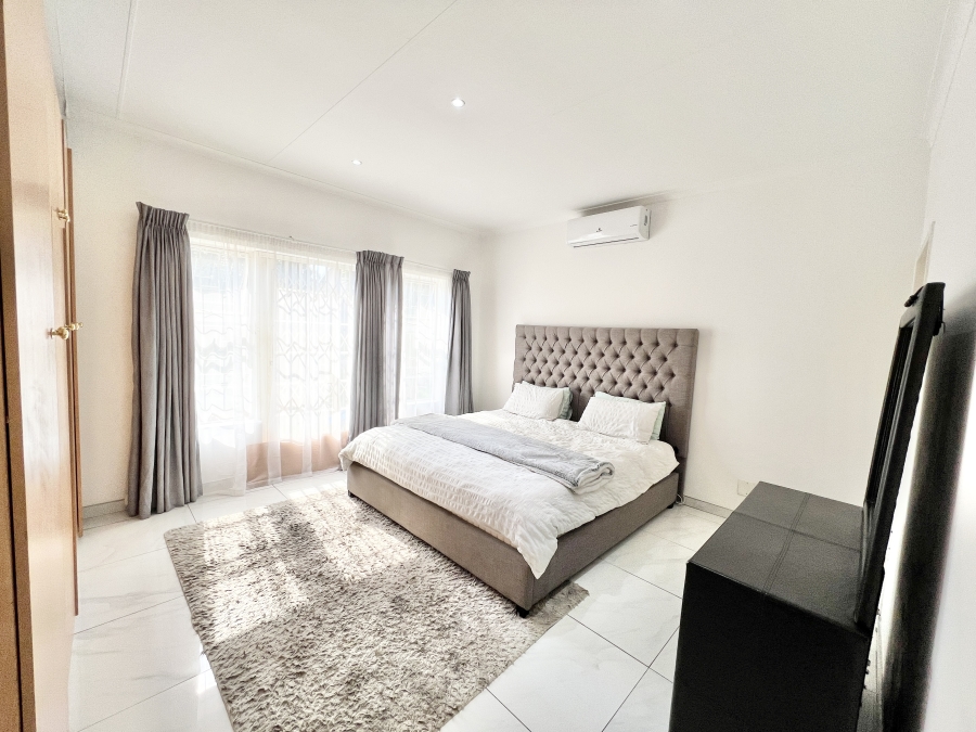 4 Bedroom Property for Sale in Halfway Gardens Gauteng
