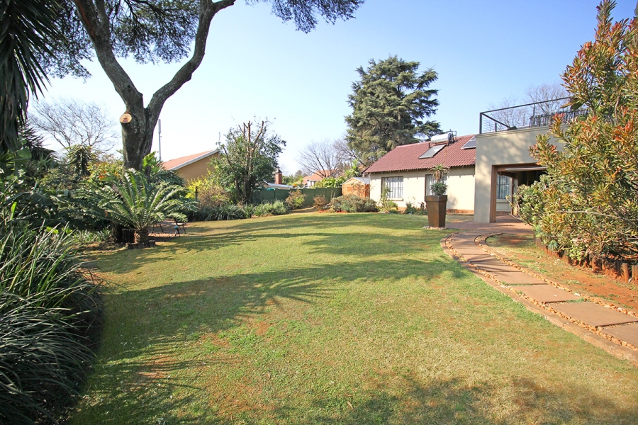 4 Bedroom Property for Sale in Weltevreden Park Gauteng