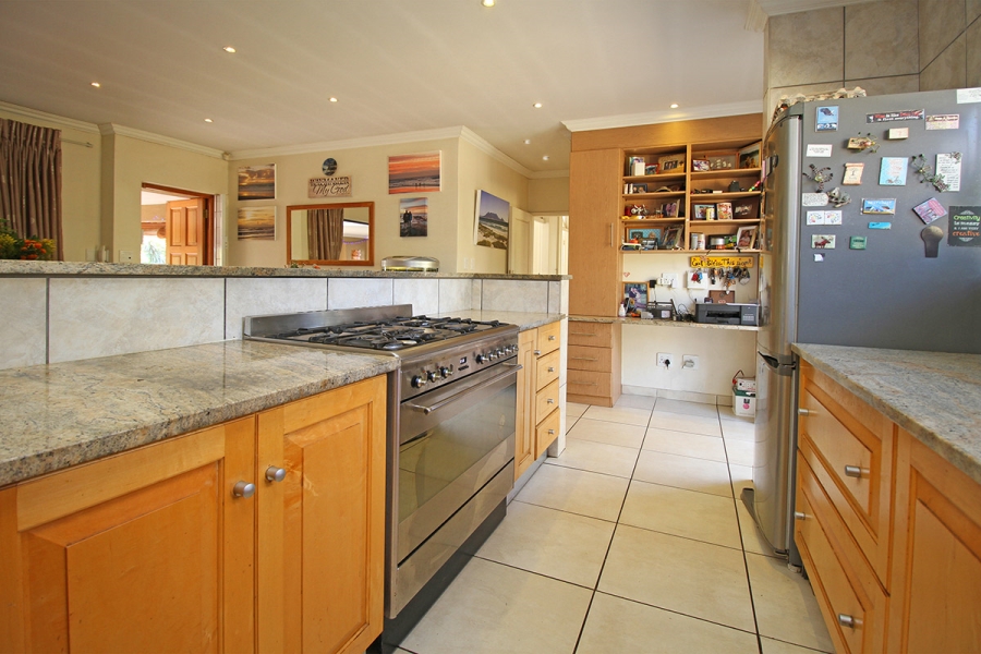4 Bedroom Property for Sale in Weltevreden Park Gauteng