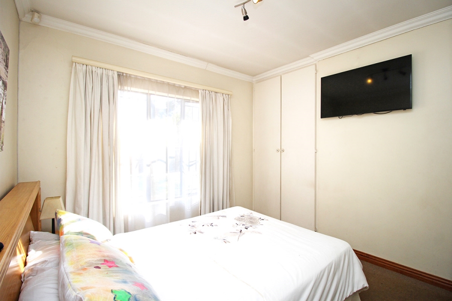 4 Bedroom Property for Sale in Weltevreden Park Gauteng