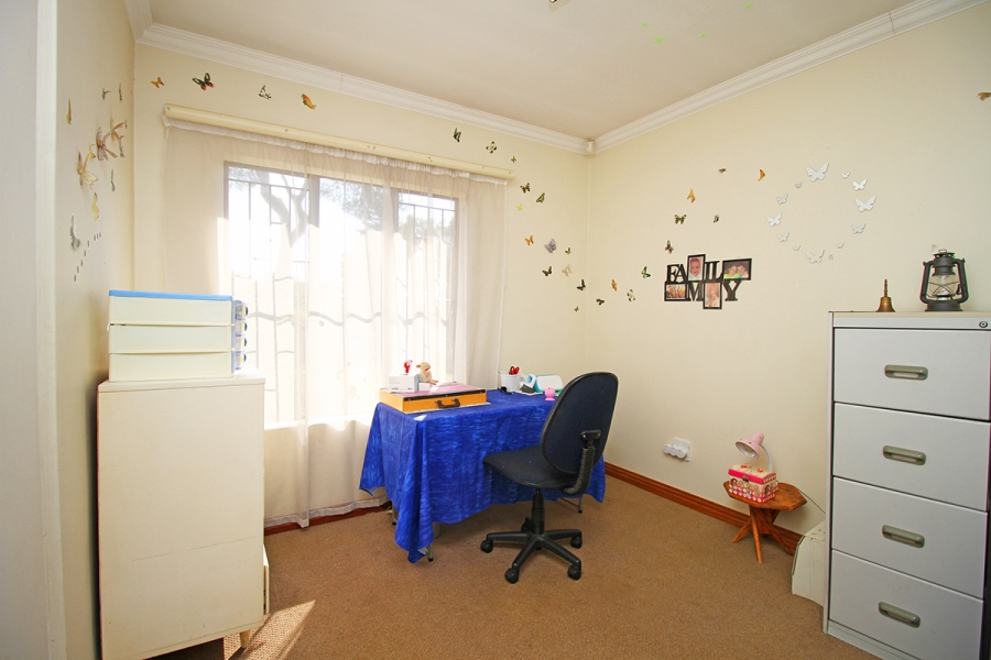 4 Bedroom Property for Sale in Weltevreden Park Gauteng