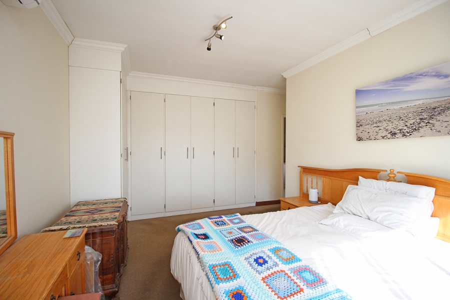 4 Bedroom Property for Sale in Weltevreden Park Gauteng