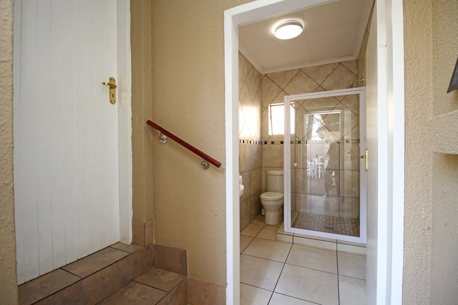 4 Bedroom Property for Sale in Weltevreden Park Gauteng