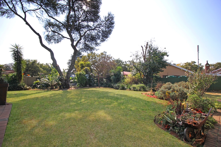 4 Bedroom Property for Sale in Weltevreden Park Gauteng