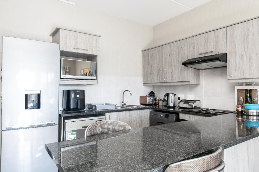 2 Bedroom Property for Sale in Barbeque Downs Gauteng
