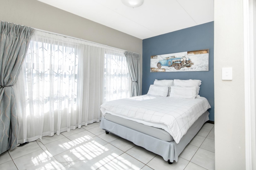 2 Bedroom Property for Sale in Barbeque Downs Gauteng