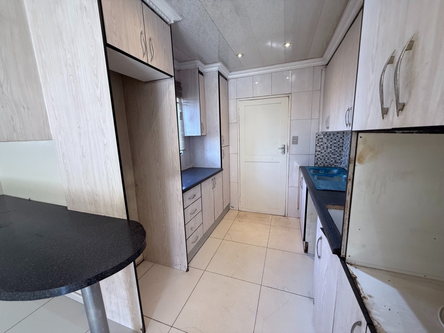 3 Bedroom Property for Sale in Protea Glen Gauteng